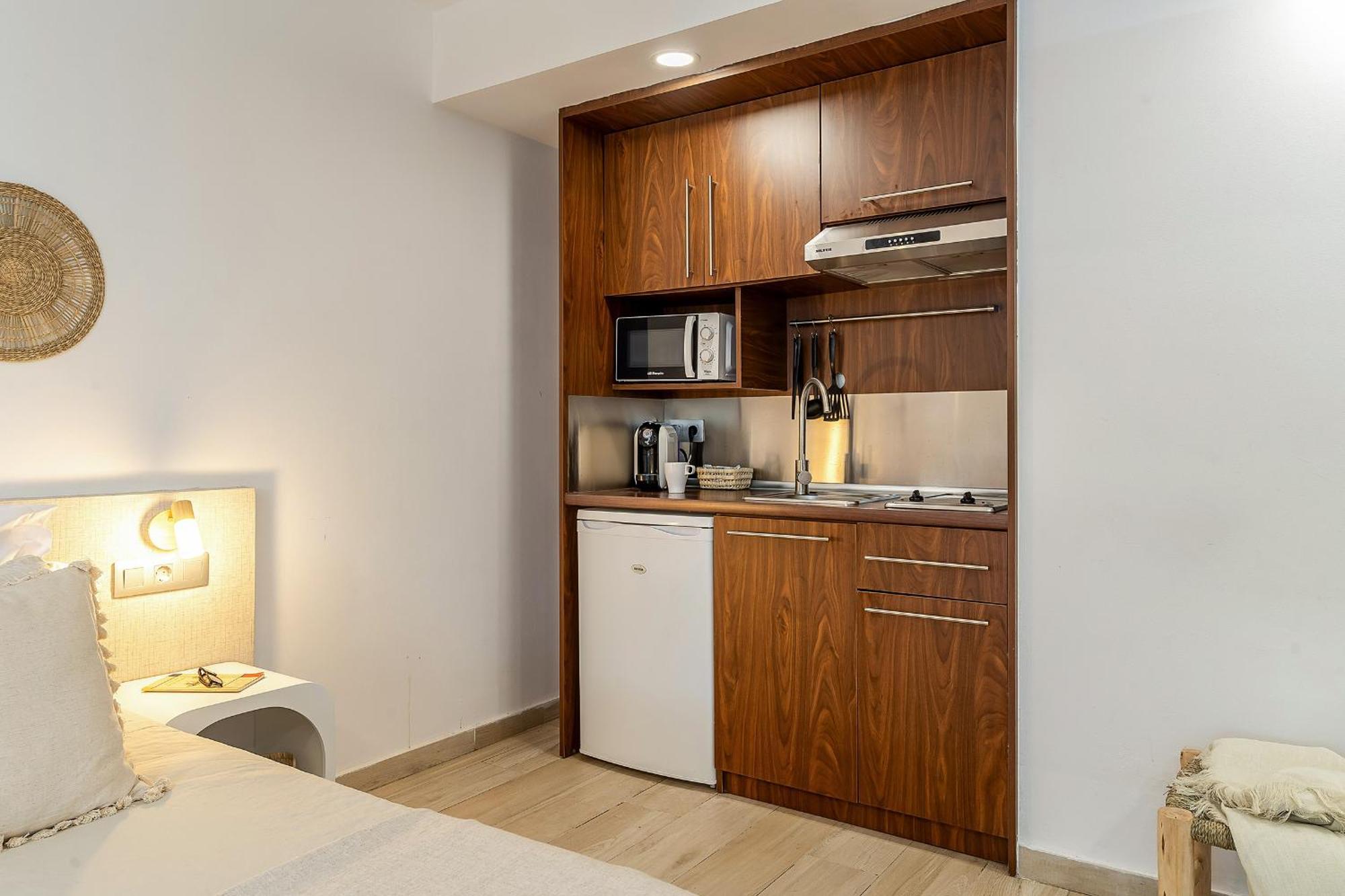 Aparthotel Centric Кастельдефельс Экстерьер фото