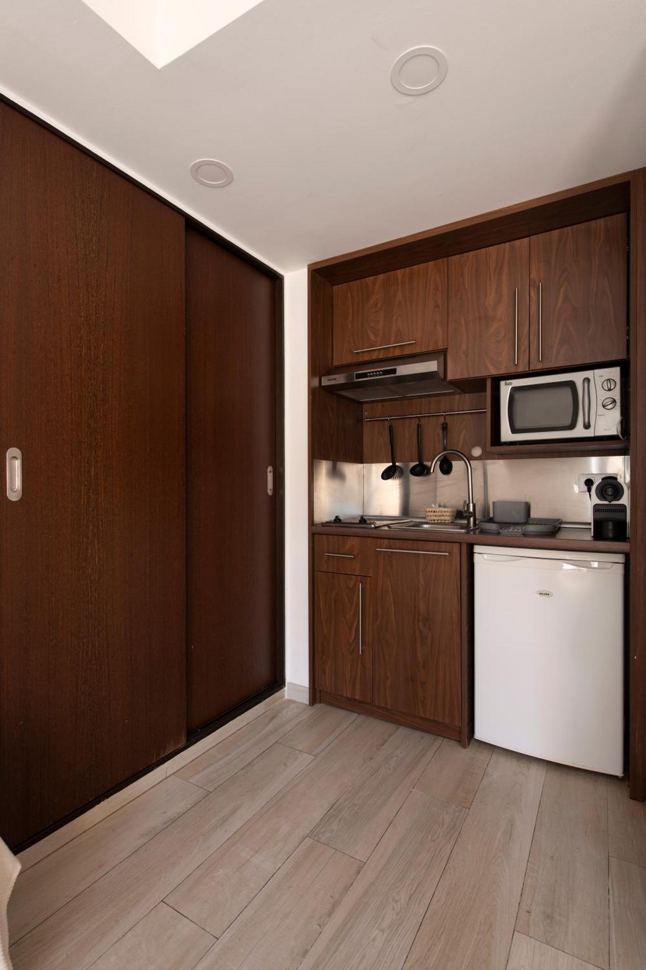 Aparthotel Centric Кастельдефельс Экстерьер фото